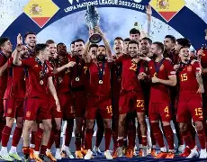 关于积分榜领先一马,球队卫冕前景一片光明的信息 关于积分榜领先一马,球队卫冕前景一片光明的信息